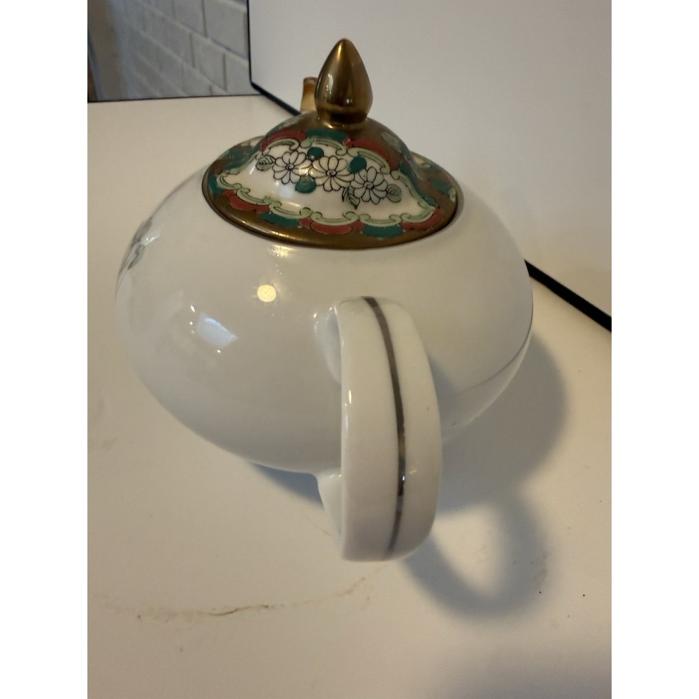 Vintage Queen's Royal Fine China Japan Teapot Gold Floral Mid Century Porcelain - Picture 7 of 8